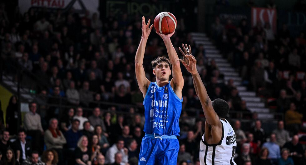 Acqua S.Bernardo Cantù - Banco di Sardegna Sassari sabato alle 20.30 (live free su LBATV), Visconti alla presenza numero 200 in Serie A