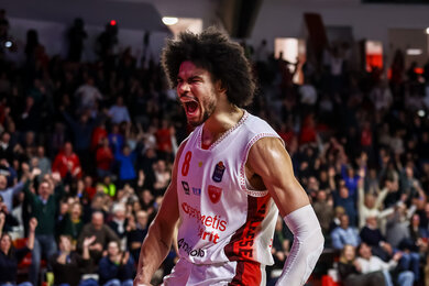 Olivier Nkamhoua: 'Hệ thống hoàn hảo tại Varese giúp tôi tỏa sáng'