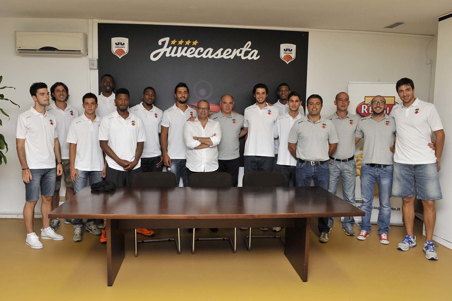 Oltre mille tifosi al raduno della Pasta Reggia Caserta