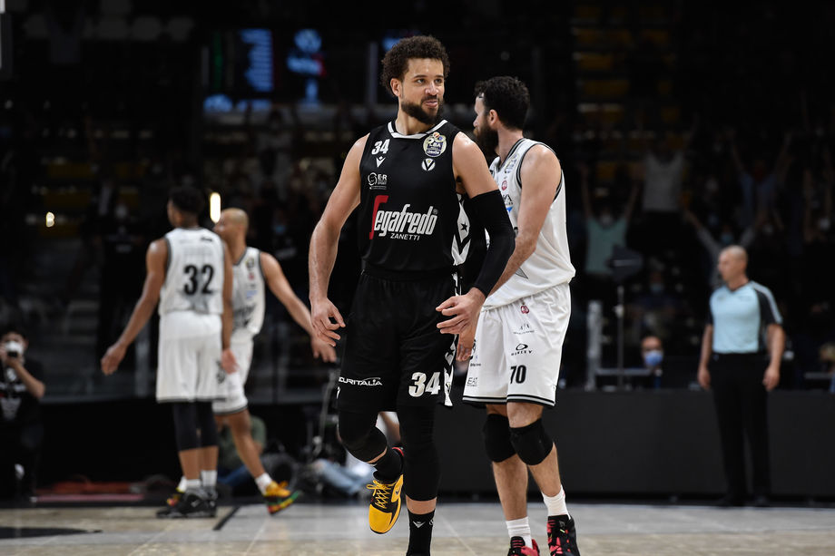 Kyle Weems e Virtus Segafredo Bologna ancora insieme per due stagioni