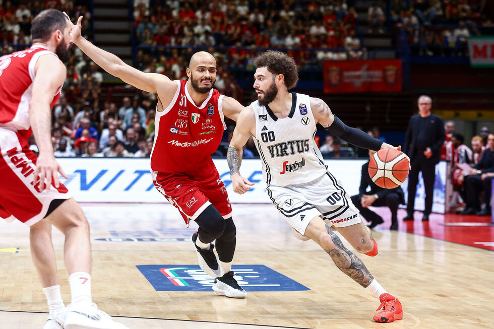 Conclusa Gara 4 della serie Milano - Bologna: la Virtus Segafredo vince 78-84 e vola alle LBA Finals Unipol 2025!