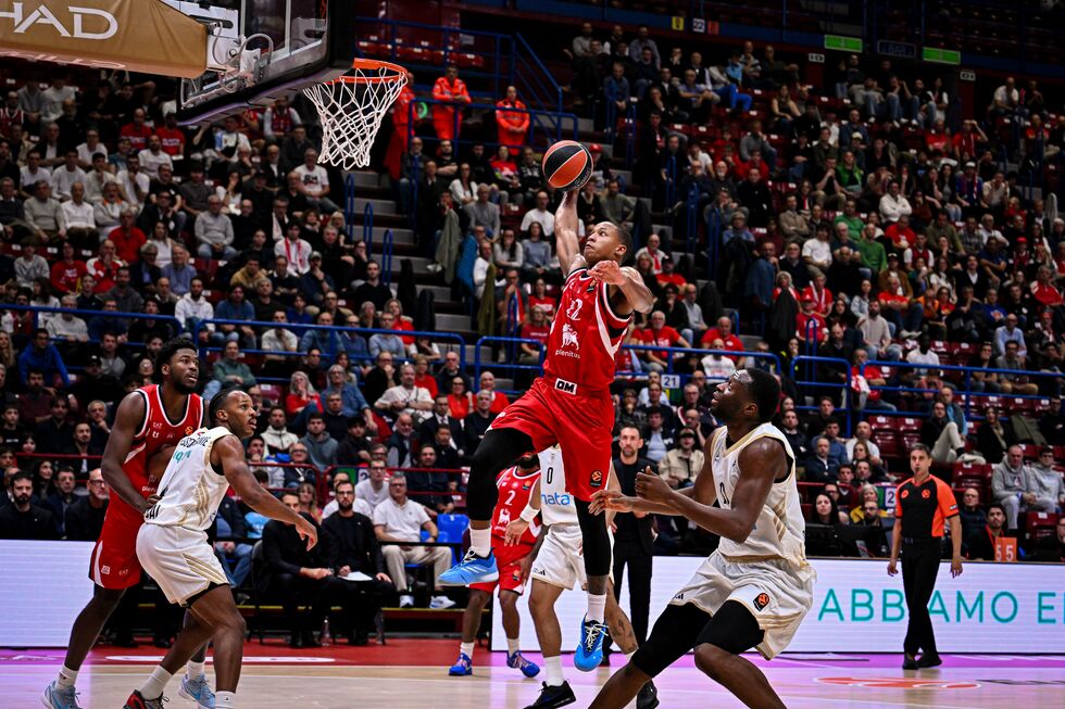 Eurolega: l’Armani Olimpia Milano lotta ma si arrende 97-101 contro Dubai