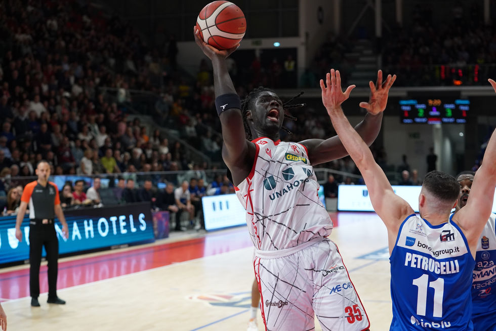 UNAHOTELS Reggio Emilia, il futuro di Momo Diouf: “Non ho ancora deciso nulla, per adesso preferisco non pensarci troppo”