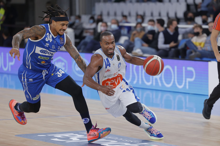 La Gevi Napoli perde Josh Mayo che torna negli Stati Uniti