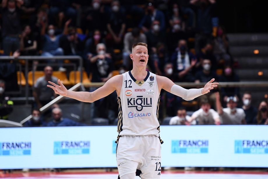 5 domande a… Robin Benzing: “La Fortitudo può salvarsi. Con Dirk Nowitzki mai vinta una gara di tiro!”
