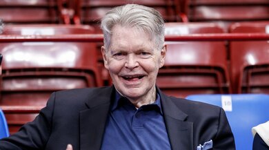 Arthur Kenney: Huyền Thoại Chiến Binh Trắng Đỏ Olimpia Milano Và Tinh Thần Bất Diệt