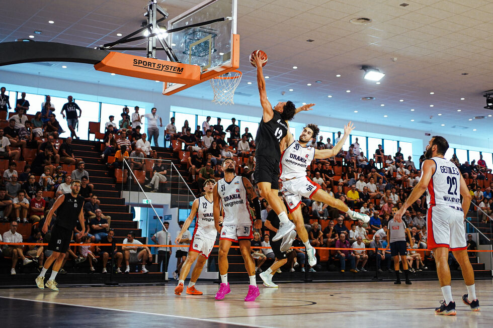 La Bertram Derthona Tortona conquista per 93-50 lo scrimmage interno contro la Wegreenit Urania Milano