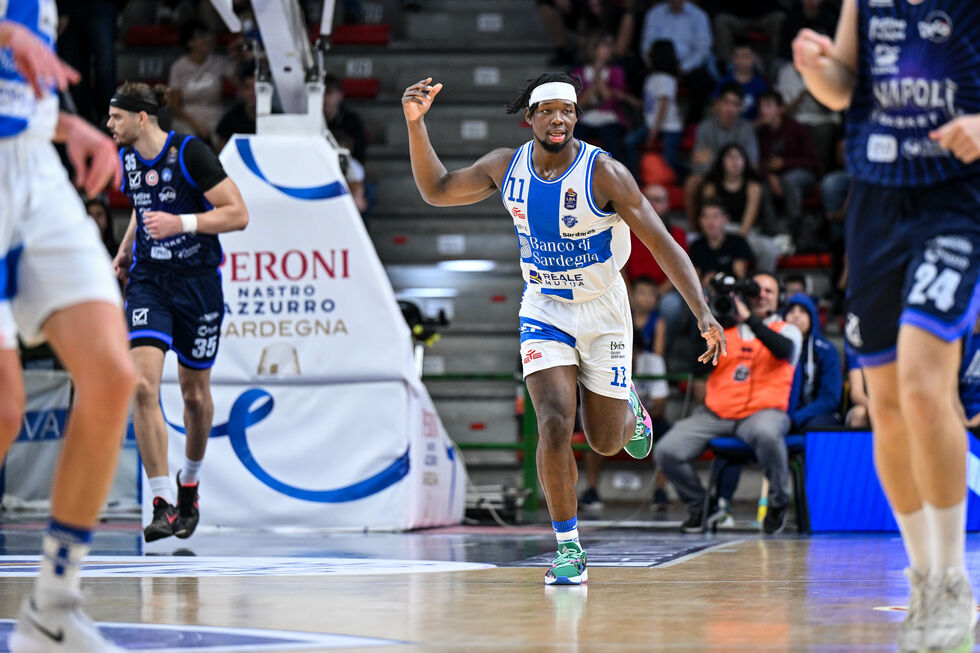 Banco di Sardegna Sassari, seconda prestazione consecutiva da almeno 20 punti per Brian Fobbs