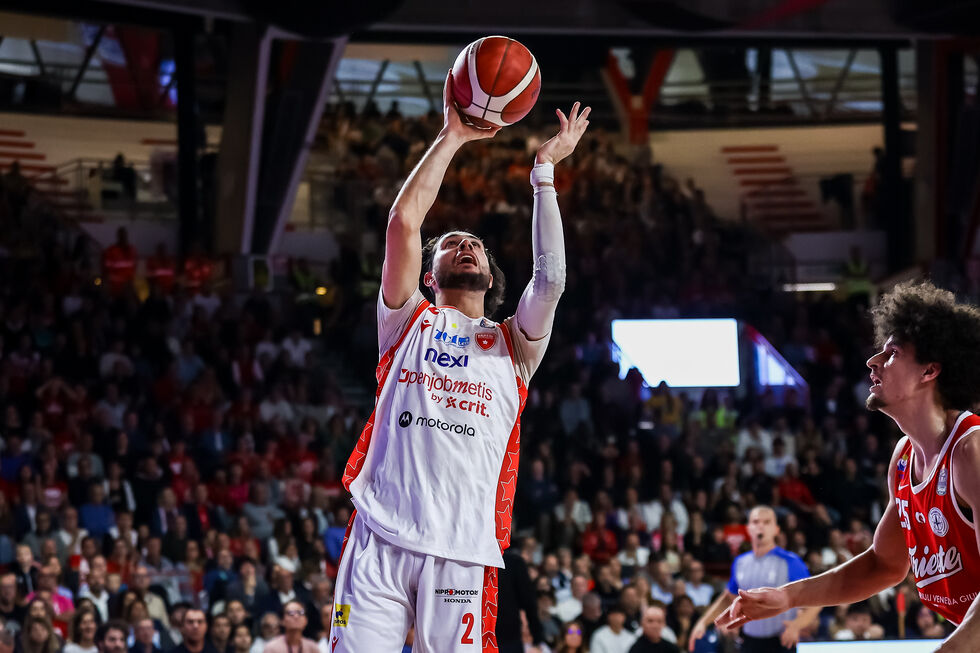Dolomiti Energia Trentino - Openjobmetis Varese domenica ore 16.00 (live su LBATV e Sky Sport Basket), Alviti e Ladurner sono gli ex della partita