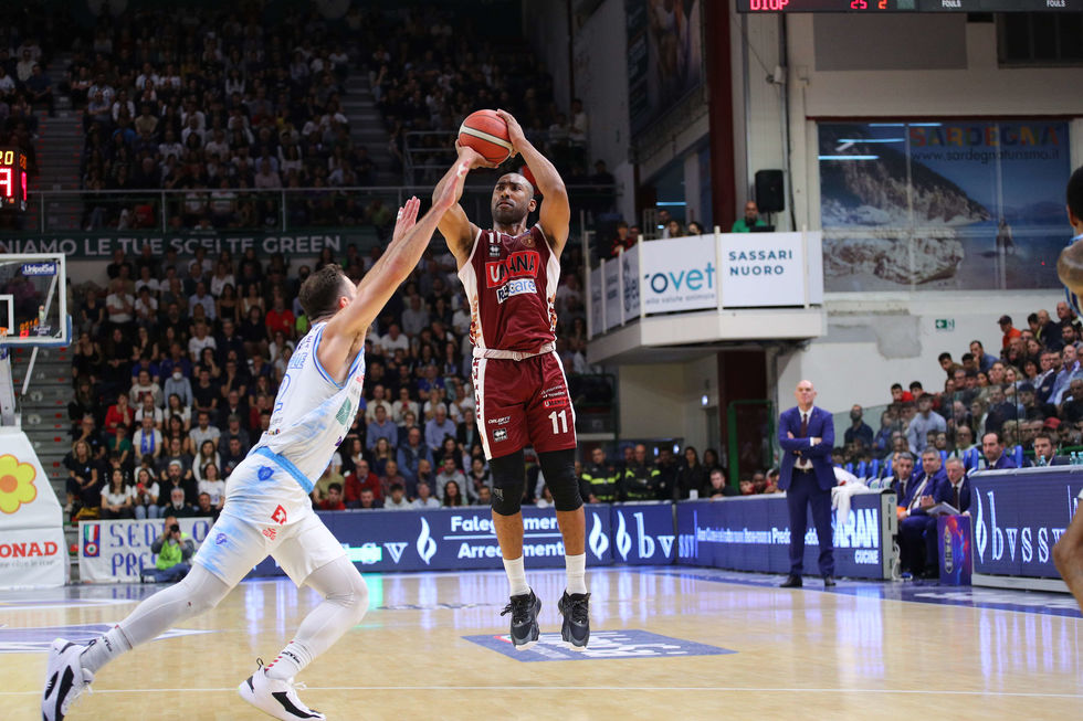 Umana Reyer Venezia, non è bastato il miglior Granger (30 punti e 31 di valutazione) della stagione per battere Sassari in Gara 4