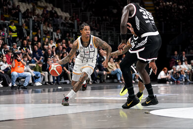 Battle-Steward dẫn dắt Trentino thắng Game 2, cân tỷ số trước Virtus Bologna