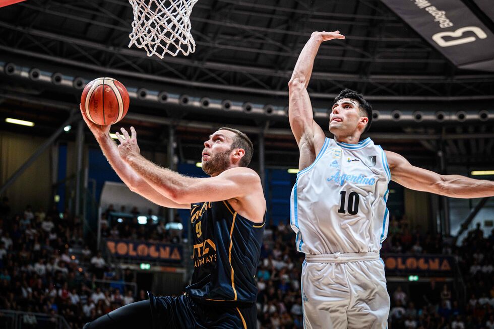 L'Italia batte l'Argentina per 84-72 nell'amichevole di Bologna