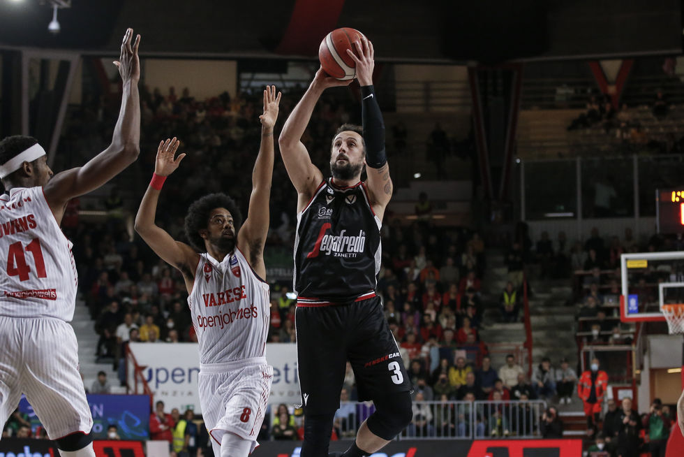 Virtus Segafredo Bologna – Openjobmetis Varese, 170ª sfida nella storia tra le due squadre