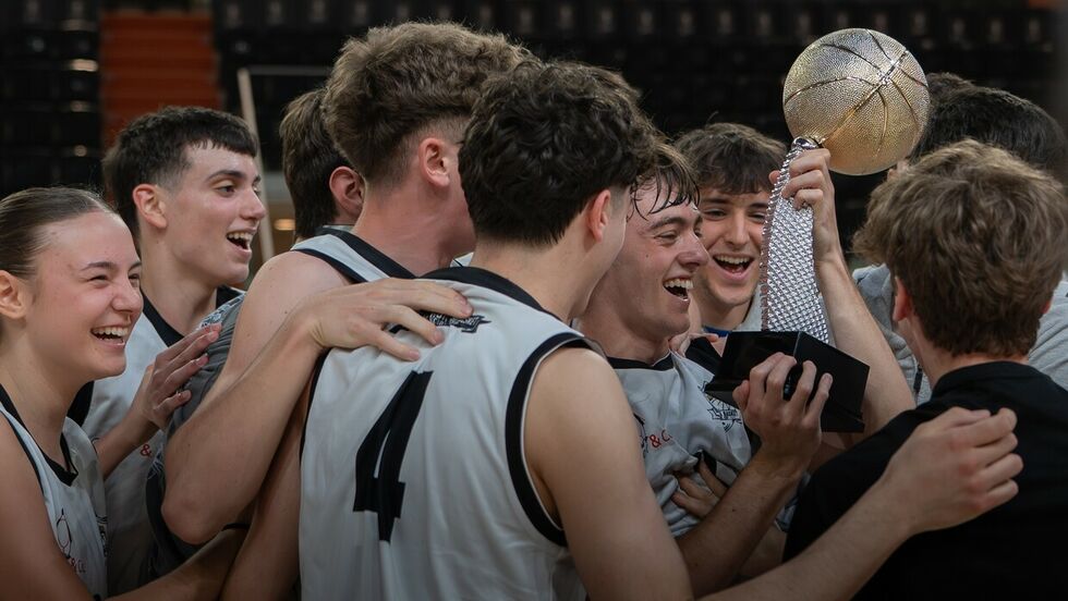 Il Liceo Peano sconfigge il Galilei e conquista la Derthona School Cup 2026