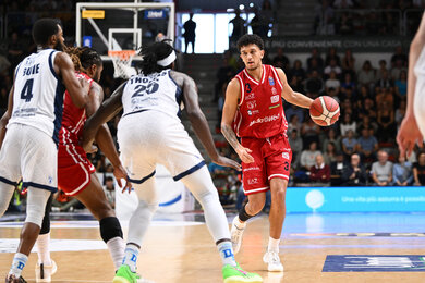 EA7 Emporio Armani Milano vs Banco di Sardegna Sassari: Trận đấu nảy lửa mở màn vòng 23 Serie A