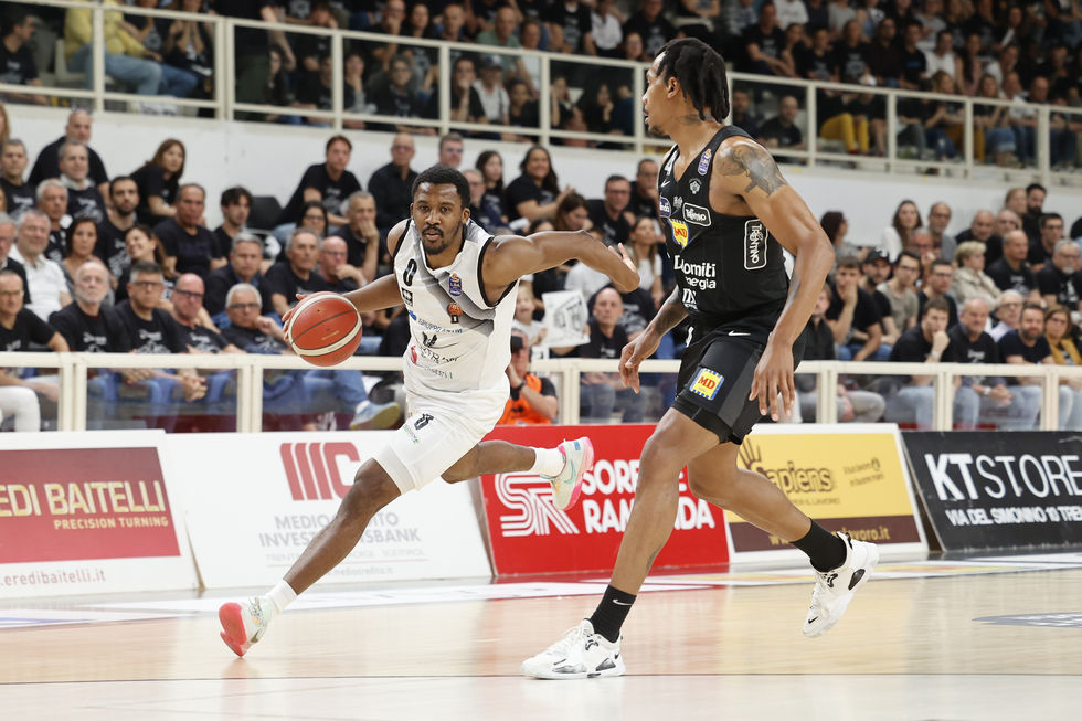 Christon e Daum regalano alla Bertram Yachts Tortona la vittoria decisiva in Gara 4, Dolomiti Energia Trentino eliminata