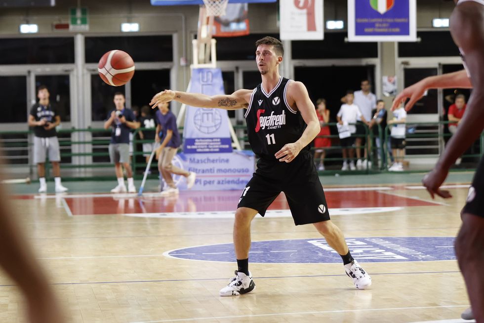 Pallacanestro Trieste, ufficiale il ritorno di Michele Ruzzier