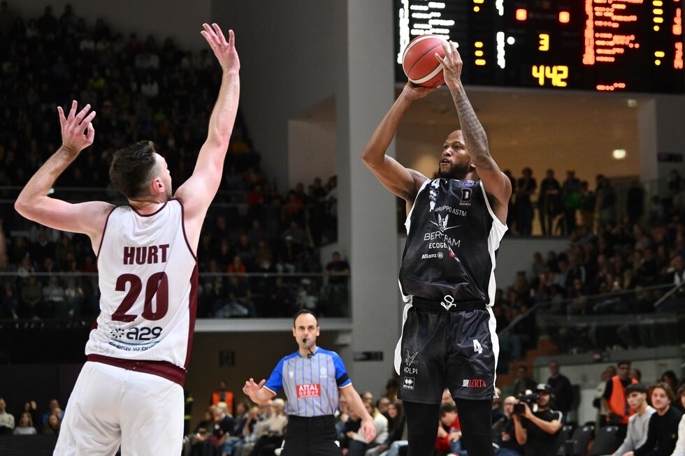 Bertram Derthona Tortona - Napoli Basketball (domenica ore 19.00, live su LBATV) chiude il programma della 5ª giornata