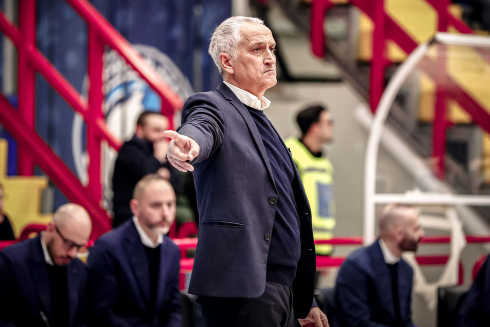 GeVi Napoli, Cesare Pancotto festeggia le 500 vittorie da capoallenatore in Serie A