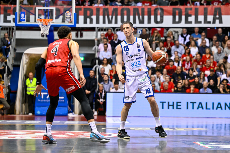 Germani Brescia - Pallacanestro Trieste, sabato alle 20:30 (live su LBATV) palla a due di gara 1 degli LBA Playoff 2025/26