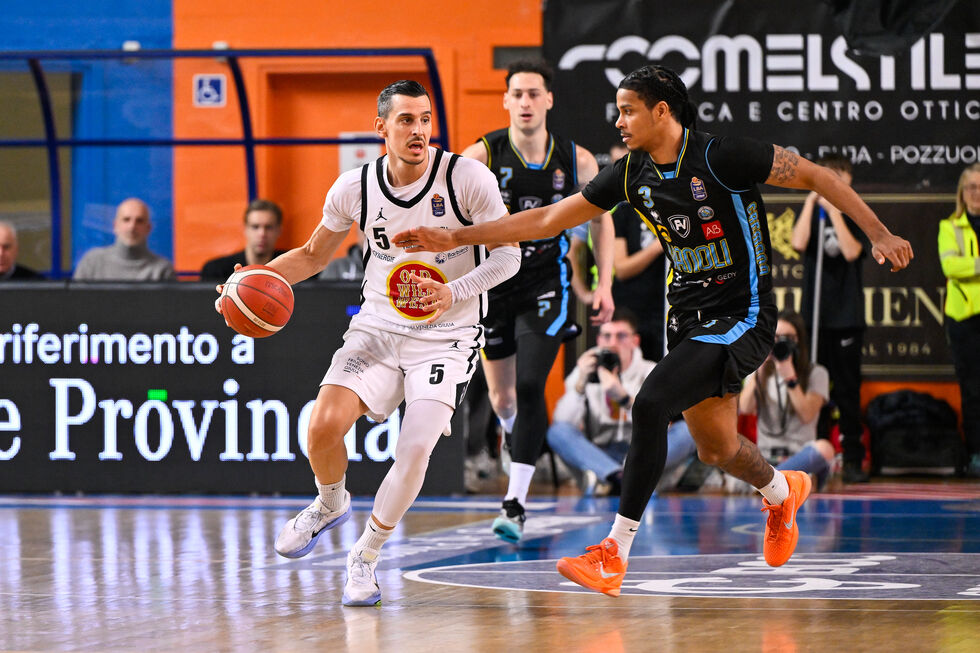 Vanoli Basket Cremona - APU Old Wild West Udine sabato alle 20.00 (live su LBATV), Christon e Alibegovic sono gli ex della partita