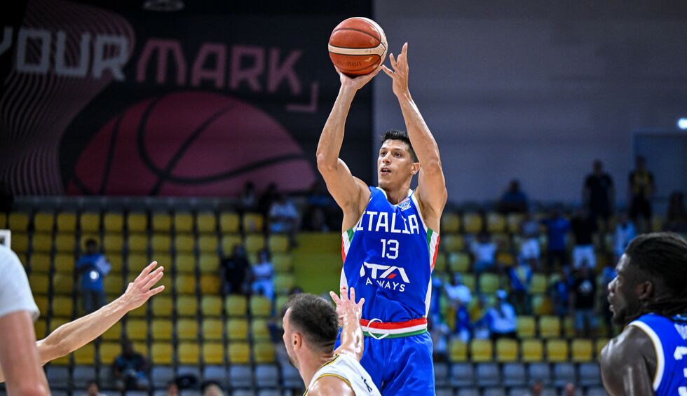 FIBA EuroBasket 2025: l'Italia vince ancora, stesa la Bosnia-Erzegovina per 79-96 con 39 punti di Fontecchio