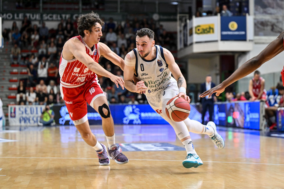 Banco di Sardegna Sassari, contro Reggio Emilia prima "doppia-doppia" in carriera per Alessandro Cappelletti (10 punti e 15 assist)