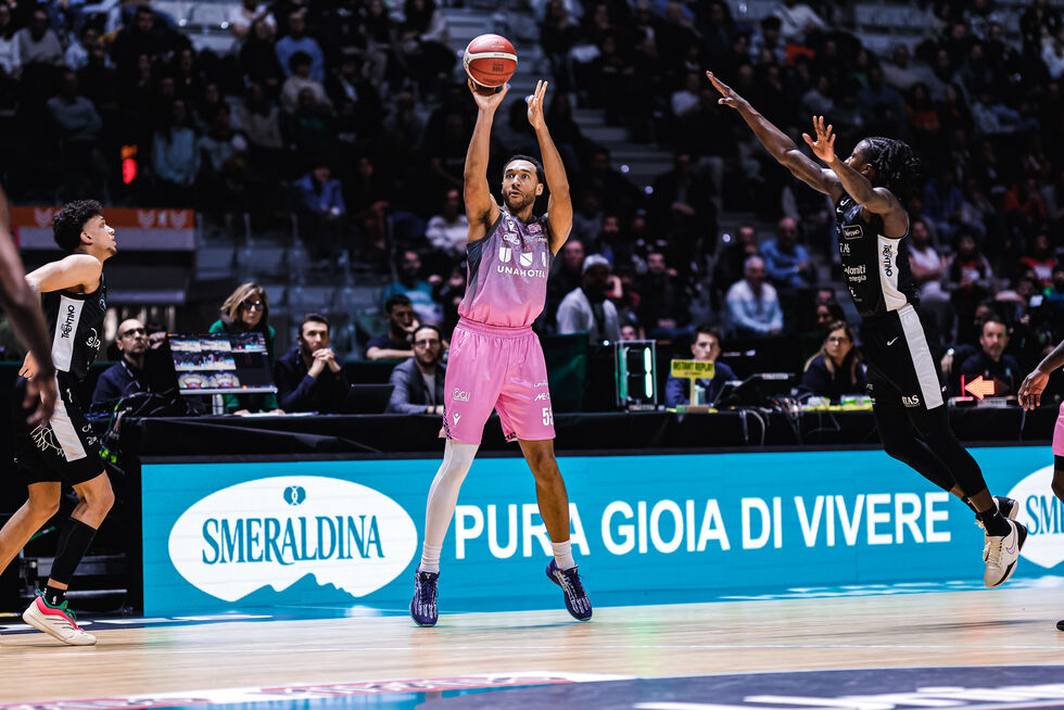 UNAHOTELS Reggio Emilia, la spinta di Cheatham: "Siamo affamati di successi e vogliamo raggiungere i playoff di Serie A e BCL"