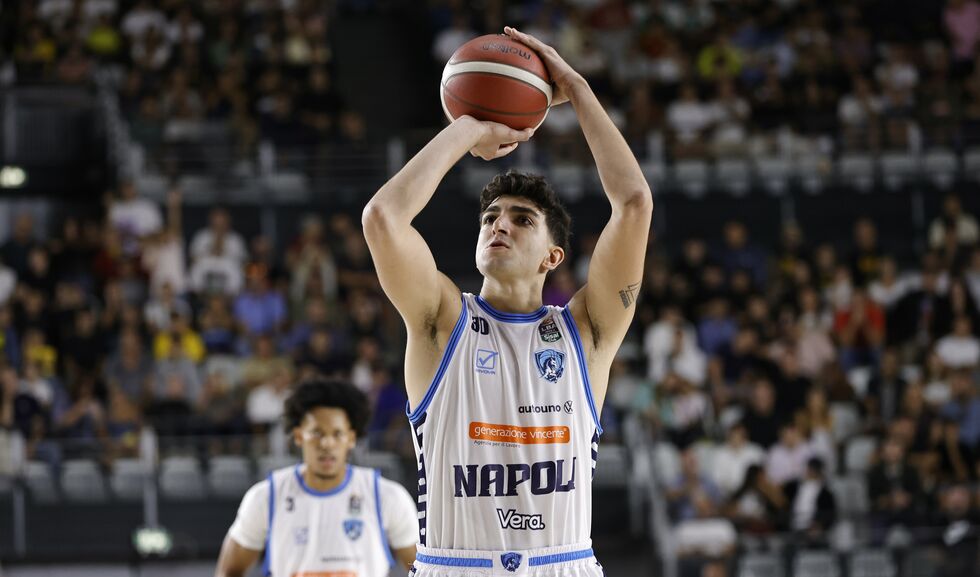 Napoli Basketball, parla Caruso: "Io capitano con l'orgoglio di chi difende i colori della sua città"