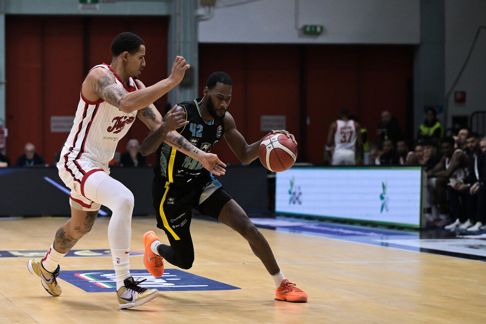 Pallacanestro Trieste - Vanoli Basket Cremona domenica ore 17.00 (live su LBATV), 15ª sfida tra le squadre 