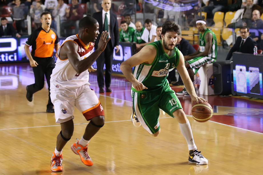 Sidigas Avellino, ufficiali i rinnovi con Ivanov e Biligha