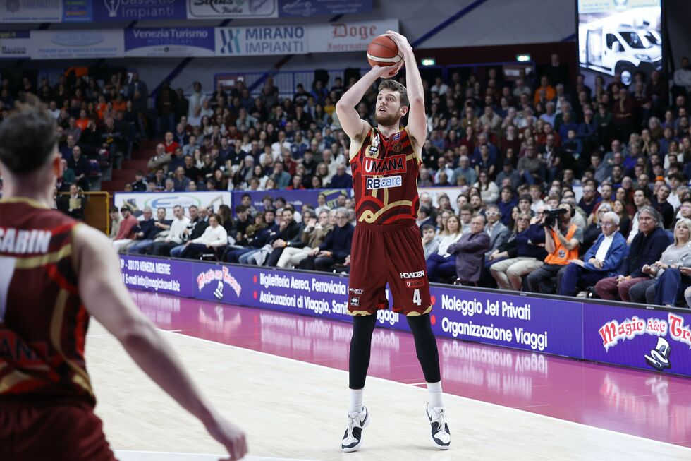 Umana Reyer Venezia, parla Lever: "Cercheremo di fare squadra meglio della passata stagione"