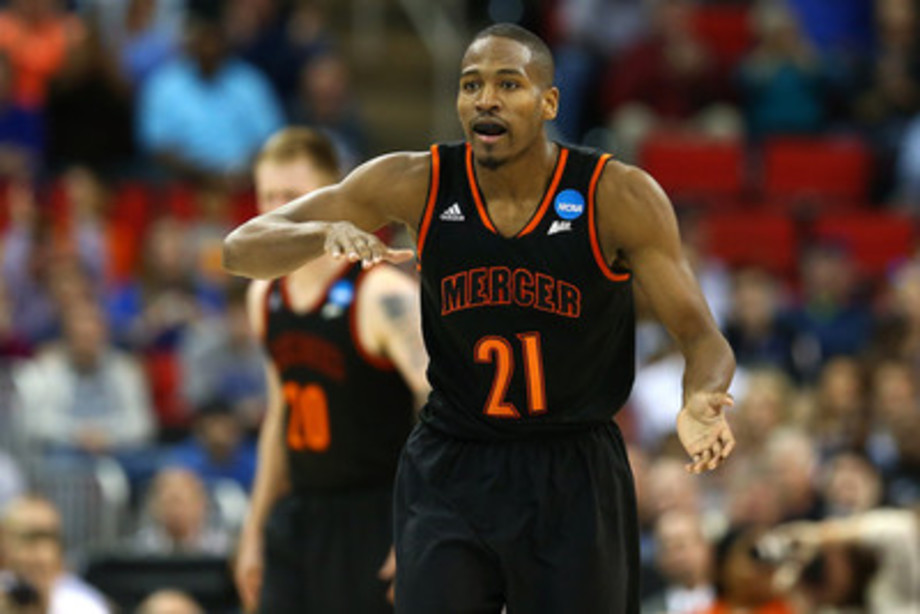 Giorgio Tesi Group Pistoia, accordo annuale con Langston Hall