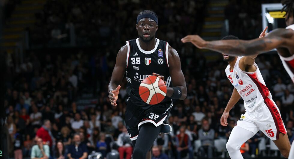 Virtus Olidata Bologna, la carica di Diouf: "Proveremo a ripetere la vittoria dello Scudetto ma non sarà facile"