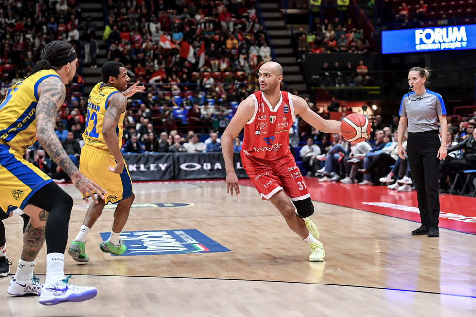 Shields e Napier inarrestabili, l'EA7 Emporio Armani Milano stende nettamente la Givova Scafati Basket