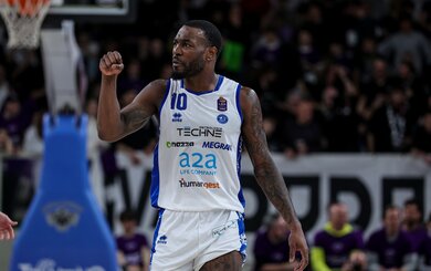 Jason Burnell: 'Sixth Man' Xuất Sắc Tháng 3 Và Những Pha Xử Lý Như Trong iwin game bài