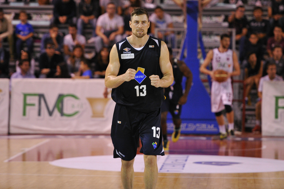 Pallacanestro Cantù, ingaggiato il lungo Craig Callahan 