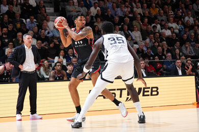 UNA Hotels Reggio Emilia: Mục tiêu playoff và sự trưởng thành của Echenique