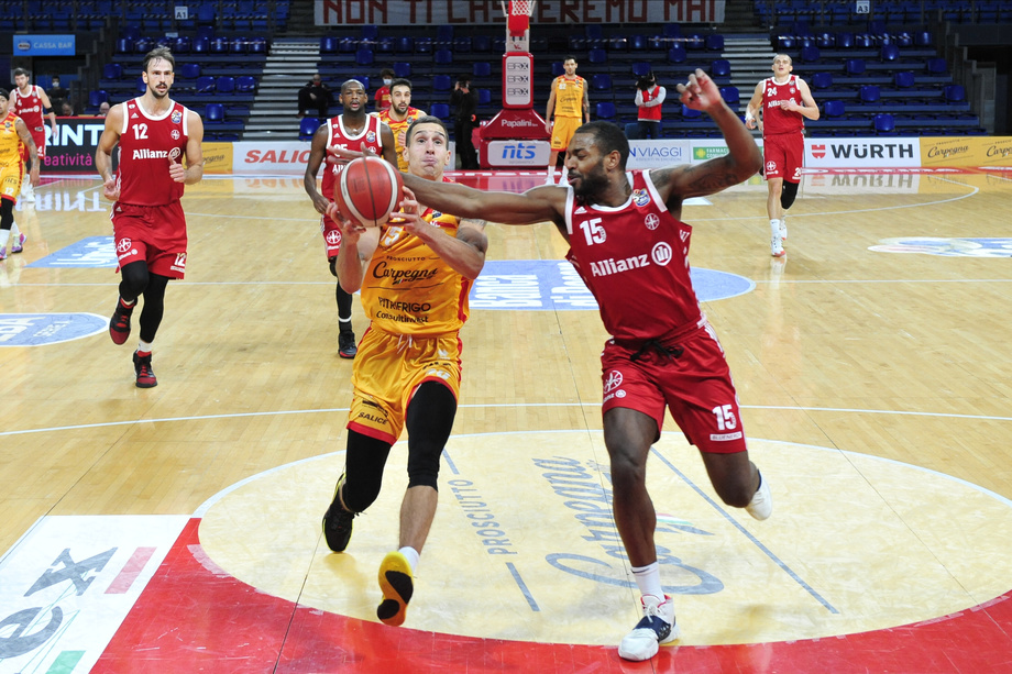 Serie A UnipolSai: sfida in chiave playoff tra Allianz Trieste e Carpegna Prosciutto Pesaro (ore 17, Eurosport 2)