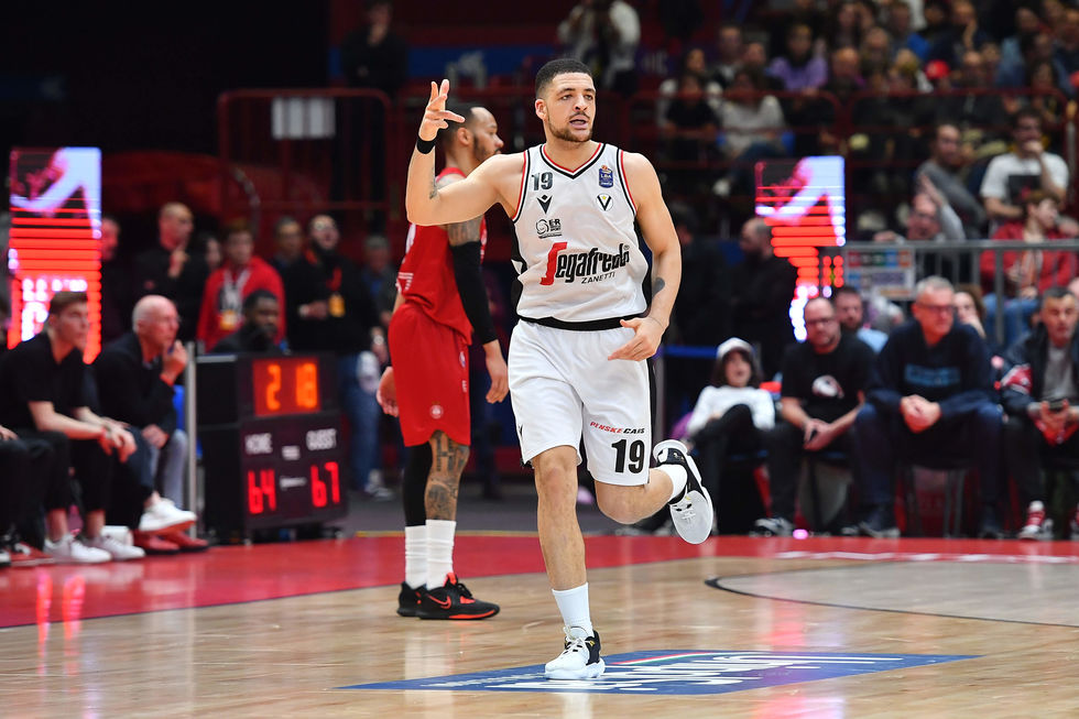 Shengelia e Lundberg trascinano la Virtus Segafredo Bologna al blitz sul parquet dell'EA7 Emporio Armani Milano
