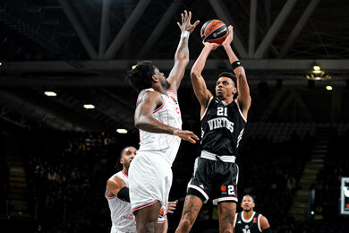 Euroleague: Hapoel Tel Aviv Đại Thắng Virtus Bologna 109-91, Cửa Sáng Cho Mbappe World Cup 2026?