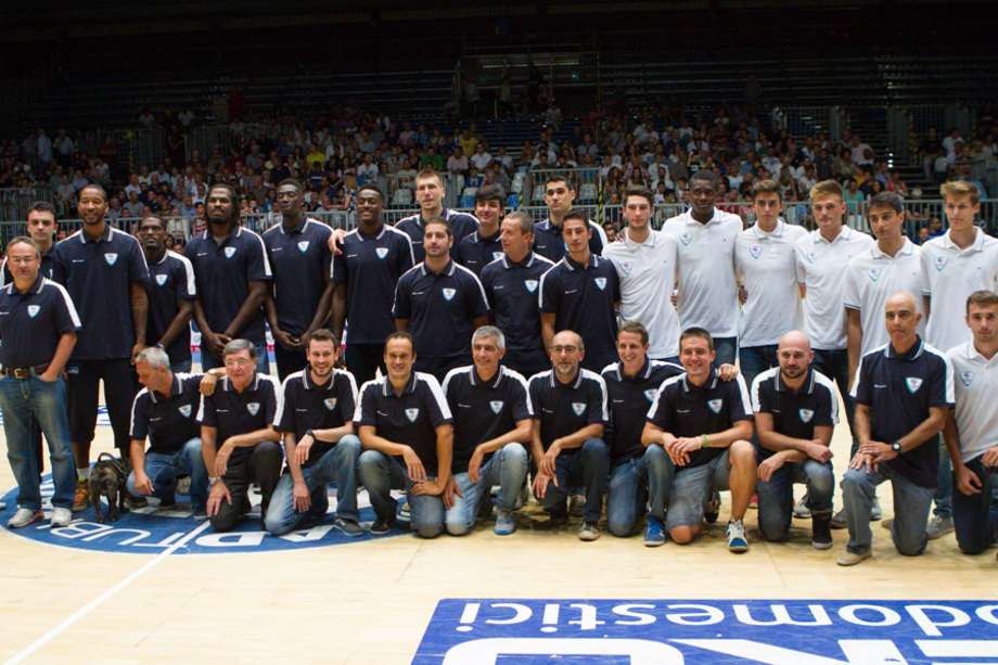 Il raduno della Acqua Vitasnella Cantu'. Sacripanti: 'Un gruppo entusiasta e motivato'