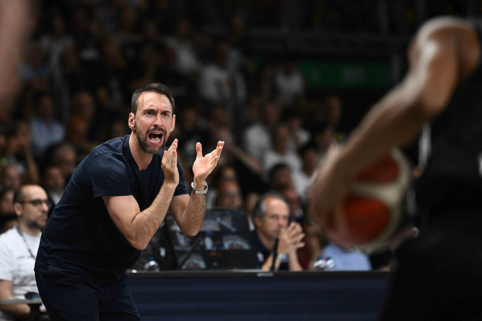 Germani Brescia, coach Poeta commenta Gara 2: "Mancata lucidità in attacco, ma abbiamo lottato. Vogliamo tornare a Bologna in tutti i modi”