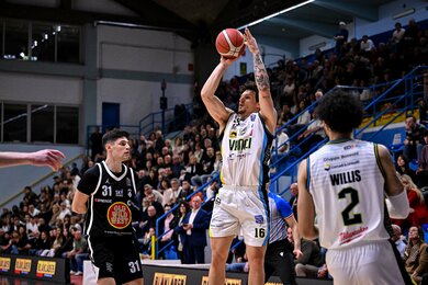 Vanoli Basket Cremona Lội Ngược Dòng Ấn Tượng Trước APU Udine