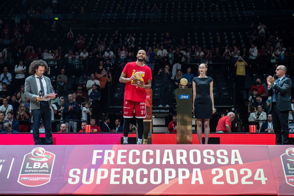 Shavon Shields è il Best Assistman Frecciarossa della Frecciarossa Supercoppa 2024