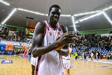 JT Thor: 'Tôi được Michael Jordan chọn, ở Ý tôi mê món mì Ý sốt bolognese'