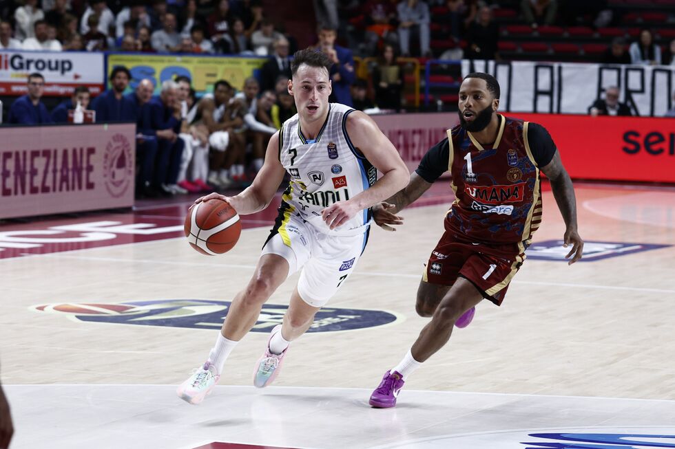 Vanoli Basket Cremona - Umana Reyer Venezia domenica ore 17:00 (live su LBATV), Casarin e Nikolic gli ex della partita