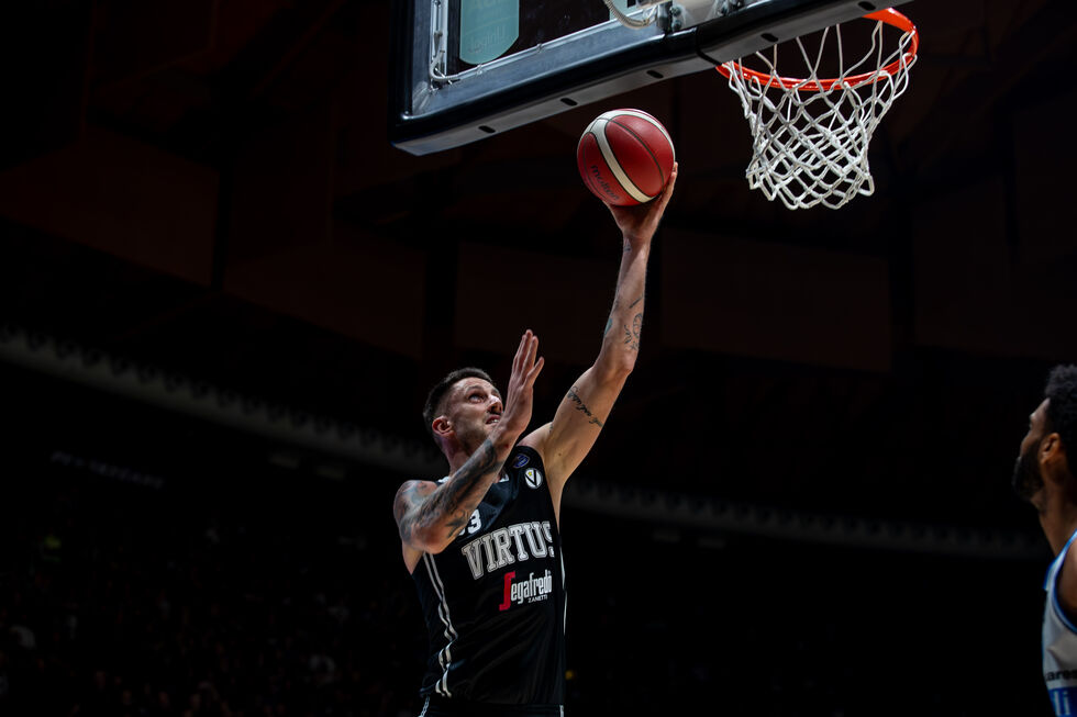 Dolomiti Energia Trentino - Virtus Segafredo Bologna domenica alle 20.00 (live su DAZN), Polonara alla 400ª presenza in Serie A
