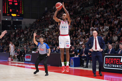 Jamar Smith Chấm Dứt Hợp Đồng Sớm: Bước Ngoặt Cho UNA Hotels Reggio Emilia