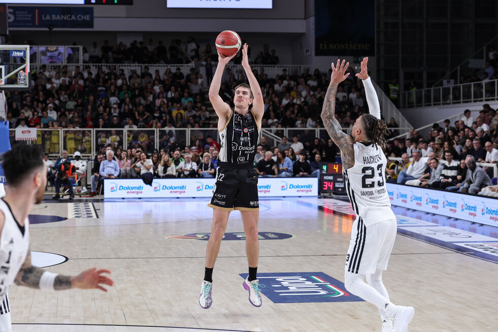 Vanoli Basket Cremona - Dolomiti Energia Trentino giovedì alle 20.45 (live su LBATV), Aldridge è l'ex della partita